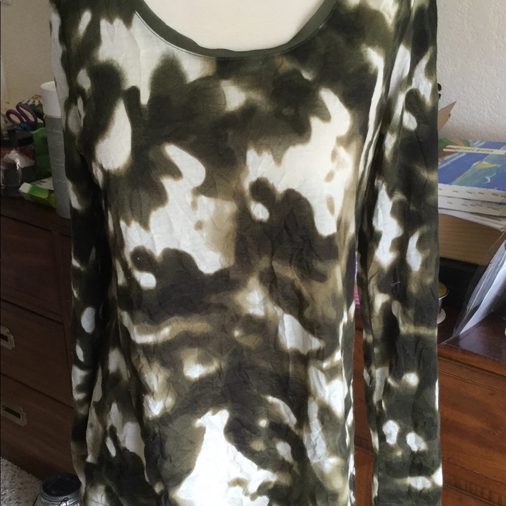 VERA WANG CAMO TEE